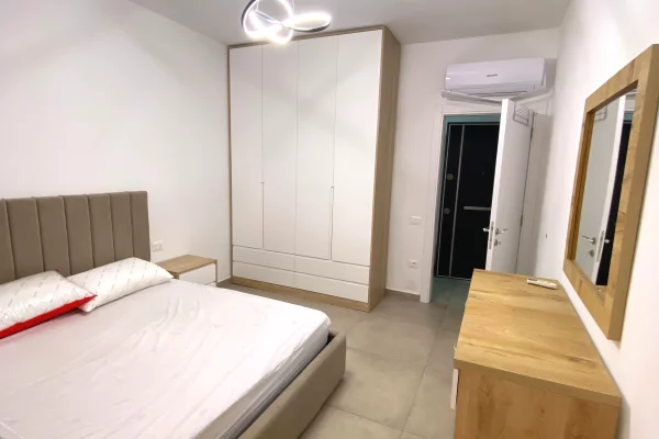 Shtepi me qera Apartament ne Tirane, 2+1, Mobilimi E mobiluar, Pagesa 650  Euro.