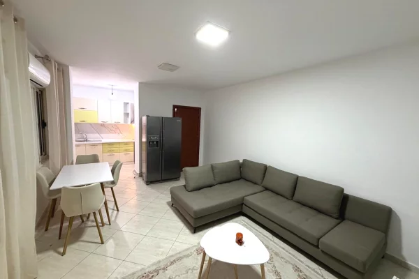 Jepet me qera apartament 2+1+2 tualete prane Hipotekes te Rruga "Jordan Misja".