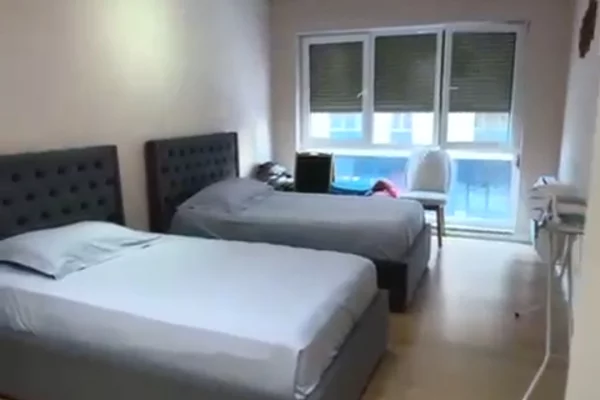 Shtepi ne shitje Apartament ne Tirane, 2+1, Mobilimi E mobiluar, Pagesa 258,000  Euro.