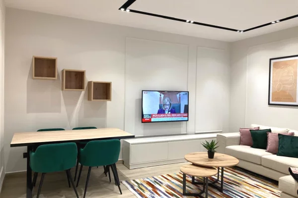 Shtepi me qera Apartament ne Tirane, 1+1, Mobilimi E mobiluar, Pagesa 800  Euro.
