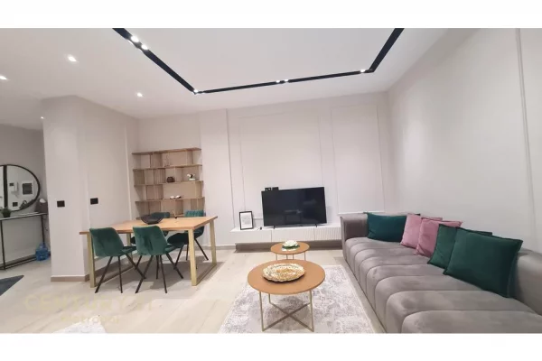 Shtepi me qera Apartament ne Tirane, 1+1, Mobilimi E mobiluar, Pagesa 800  Euro.