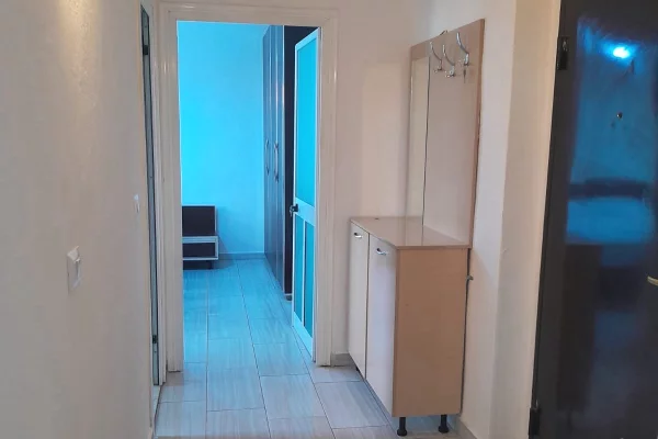 Shtepi me qera Apartament ne Tirane, 1+1, Mobilimi E mobiluar, Pagesa 40,000  Leke.