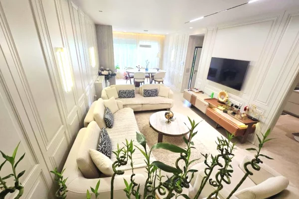 Shtepi ne shitje Vila Luksoze ne Tirane, 3+1, Mobilimi E mobiluar, Pagesa 499,000  Euro.