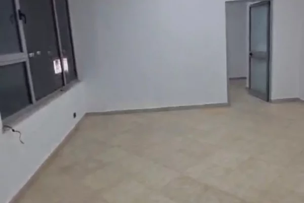 Ambjent per zyra me qera te myslym shyri te karburant kastrati