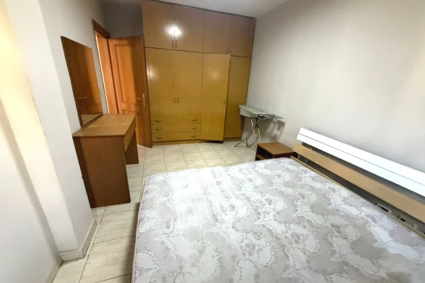 Shtepi me qera Apartament ne Tirane, 1+1, Mobilimi E mobiluar, Pagesa 400  Euro.