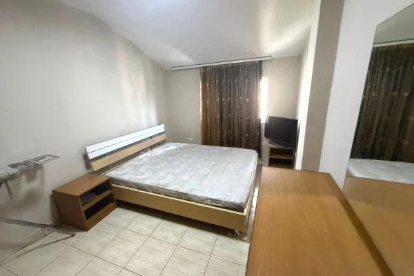 Shtepi me qera Apartament ne Tirane, 1+1, Mobilimi E mobiluar, Pagesa 400  Euro.