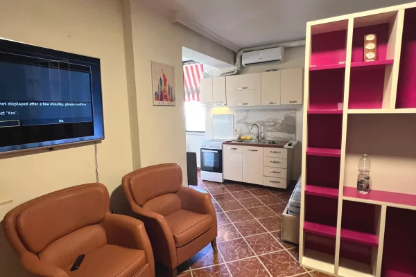 Appartamento in affitto a Tirana Garsoniere, Arredato
