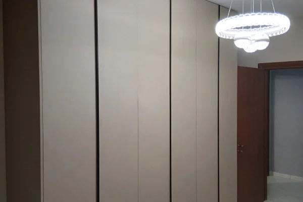 Shtepi me qera Apartament ne Tirane, 2+1, Mobilimi E mobiluar, Pagesa 50,000  Leke.