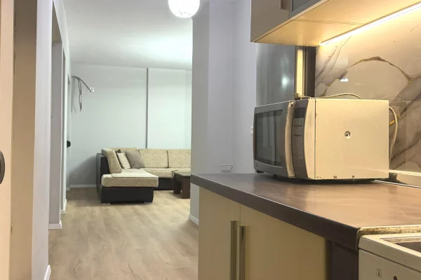 Shtepi me qera Apartament ne Tirane, 2+1, Mobilimi E mobiluar, Pagesa 60,000  Leke.