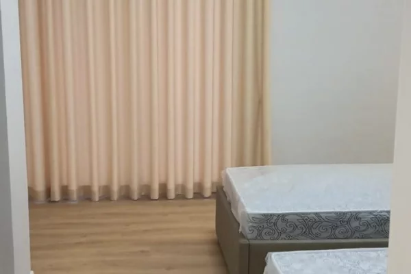 Shtepi me qera Apartament ne Tirane, 2+1, Mobilimi E mobiluar, Pagesa 60,000  Leke.