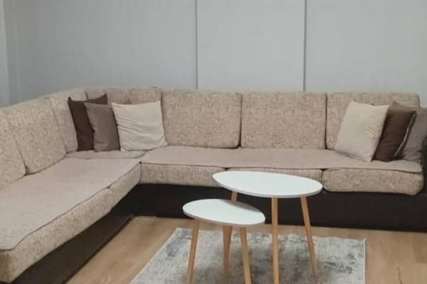 Shtepi me qera Apartament ne Tirane, 2+1, Mobilimi E mobiluar, Pagesa 60,000  Leke.