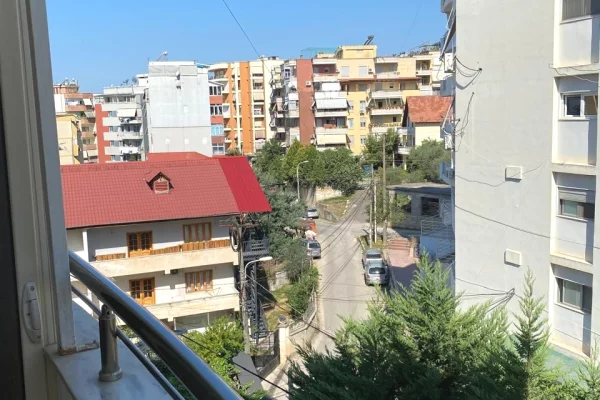 Shtepi me qera Apartament ne Tirane, 1+1, Mobilimi E mobiluar, Pagesa 350  Euro.