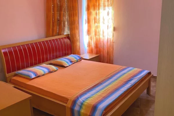 Shtepi me qera Apartament ne Tirane, 1+1, Mobilimi E mobiluar, Pagesa 350  Euro.