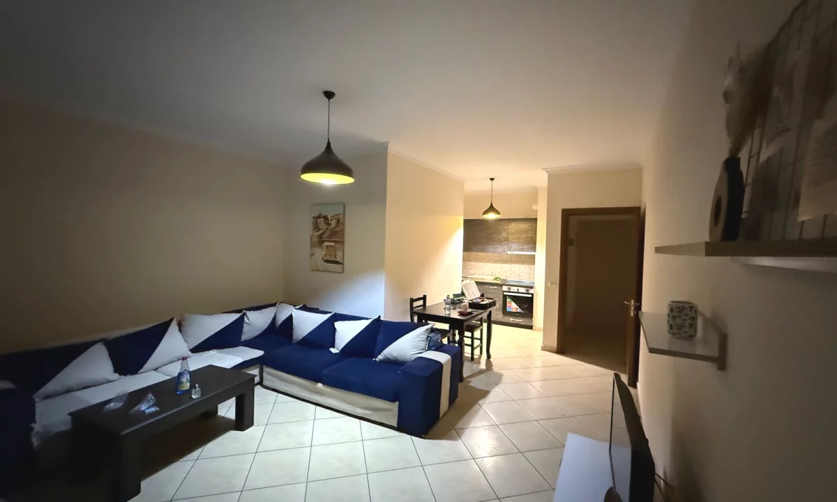 Shtepi me qera Apartament ne Tirane, 2+1, Mobilimi E mobiluar, Pagesa 550  Euro.