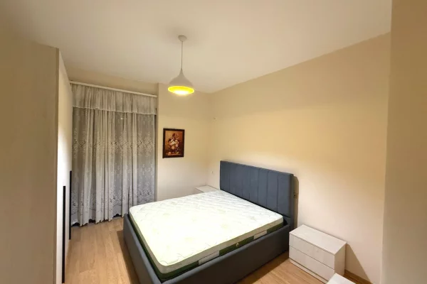 Shtepi me qera Apartament ne Tirane, 2+1, Mobilimi E mobiluar, Pagesa 550  Euro.