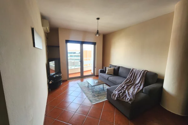 Shtepi me qera 1+1 ne Tirane - 450 Euro