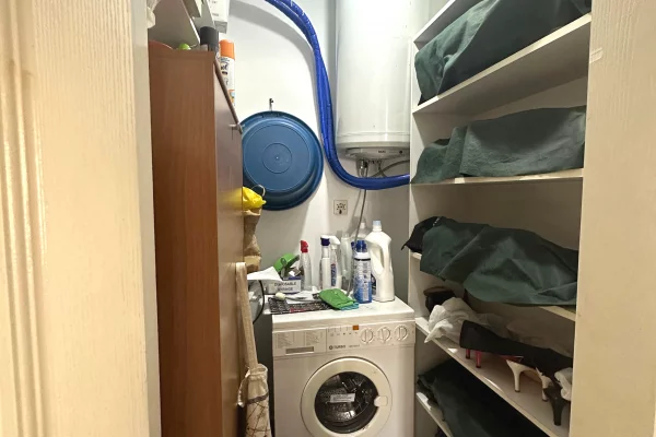 Shtepi ne shitje Apartament ne Tirane, 2+1, Mobilimi E mobiluar, Pagesa 220,000  Euro.