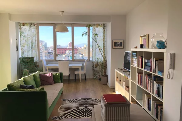 Shtepi me qera Apartament ne Tirane, 1+1, Mobilimi E mobiluar, Pagesa 900  Euro.
