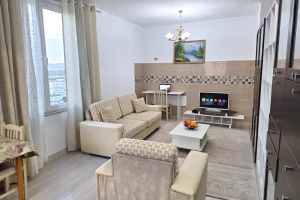 Shtepi me qera Apartament ne Tirane, Garsoniere, Mobilimi E mobiluar, Pagesa 45,000  Leke.