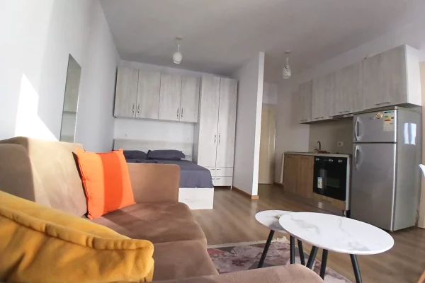 Jepet me qera🔥  Apartament / Home studio   🔸Rr.e Dibres ; Spitali Amerikan 