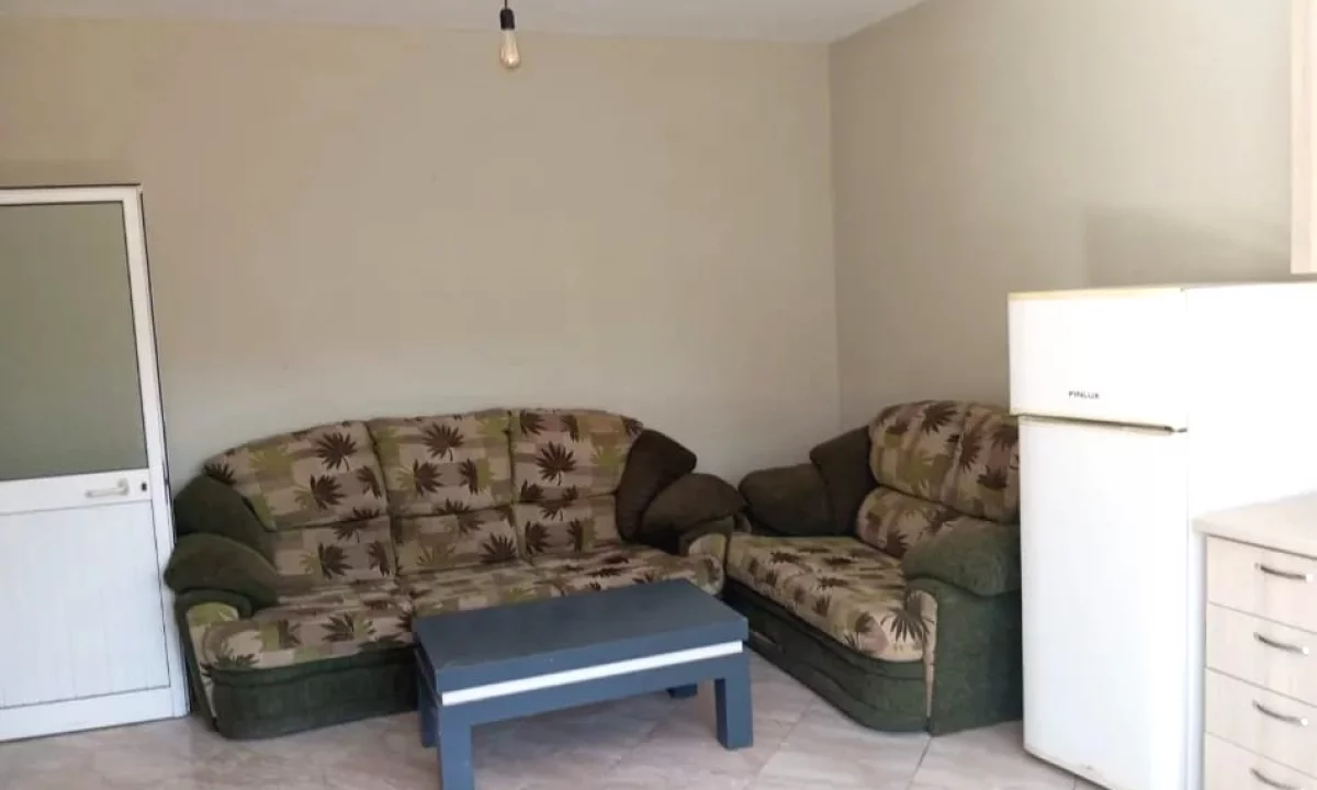 Shtepi me qera Apartament ne Tirane, 1+1, Mobilimi E mobiluar, Pagesa 30,000  Leke.