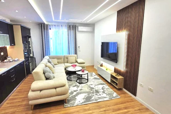 Shtepi ne shitje 2+1 ne Tirane - 158,000 Euro