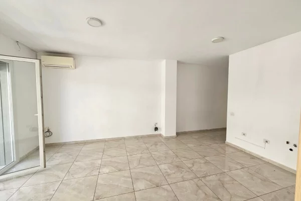 🏢 Apartament 1+1 me Qira per Zyra te Zogu i Zi ✨