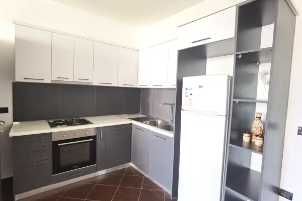 Shtepi me qera 3+1 ne Tirane - 600 Euro