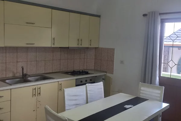 🏡 Apartament 2+1 me Qira📍Rruga 3 Vellezerit Kondi