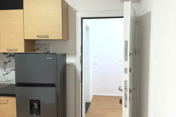🏢 Apartament 1+1 me Qira per Zyra te Kafe Flora ✨