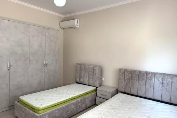 Shtepi me qera Shtepi Private ne Tirane, 2+1, Mobilimi E mobiluar, Pagesa 800  Euro.
