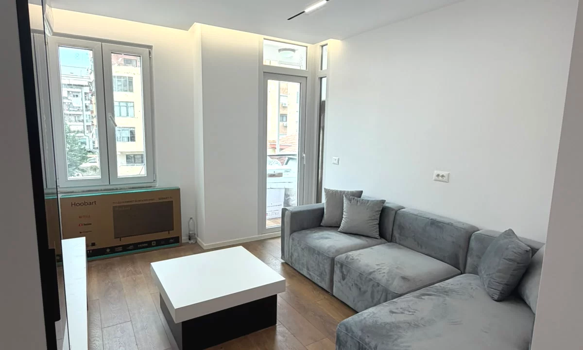 Shtepi me qera Apartament ne Tirane, 1+1, Mobilimi E mobiluar, Pagesa 700  Euro.