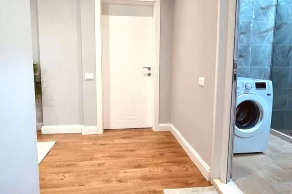 Shtepi me qera Apartament ne Tirane, 2+1, Mobilimi E mobiluar, Pagesa 780  Euro.