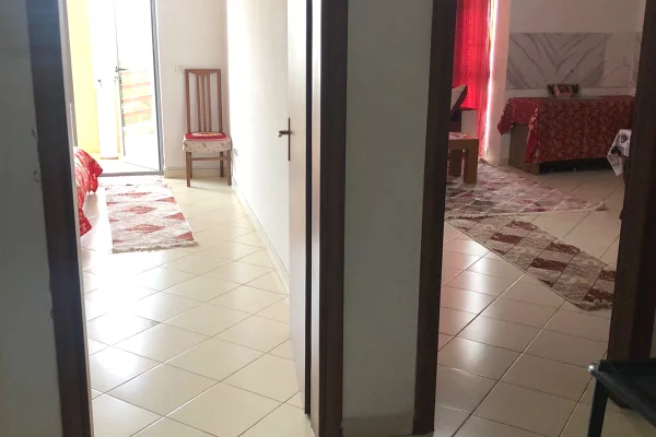 Shtepi me qera Apartament ne Tirane, 1+1, Mobilimi E mobiluar, Pagesa 400  Euro.