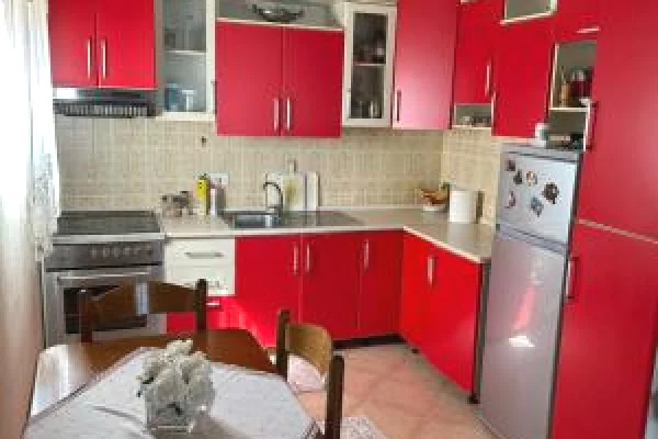 Shtepi ne shitje Shtepi Private ne Tirane, 2+1, Mobilimi E mobiluar, Pagesa 280,000  Euro.
