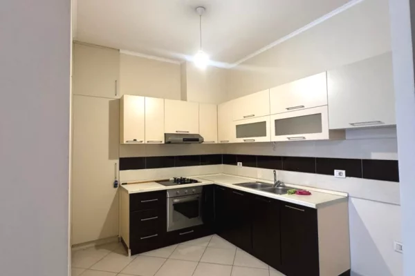 Apartment for sale in Tirana 1+1, Emty