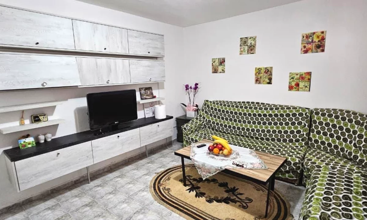 Shtepi me qera Apartament ne Tirane, 1+1, Mobilimi E mobiluar, Pagesa 40,000  Leke.