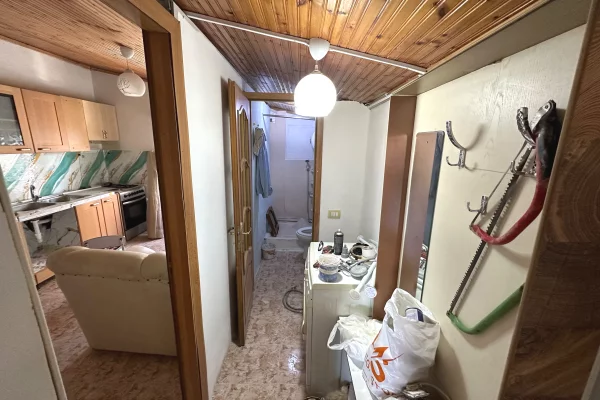 Shtepi me qera Apartament ne Tirane, 1+1, Mobilimi E mobiluar, Pagesa 35,000  Leke.