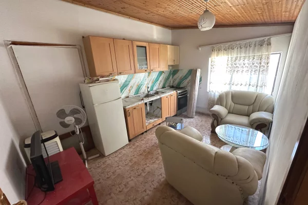 Shtepi me qera 1+1 ne Tirane - 35,000 Leke