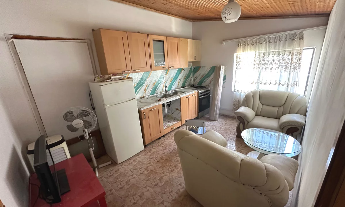 Shtepi me qera Apartament ne Tirane, 1+1, Mobilimi E mobiluar, Pagesa 35,000  Leke.