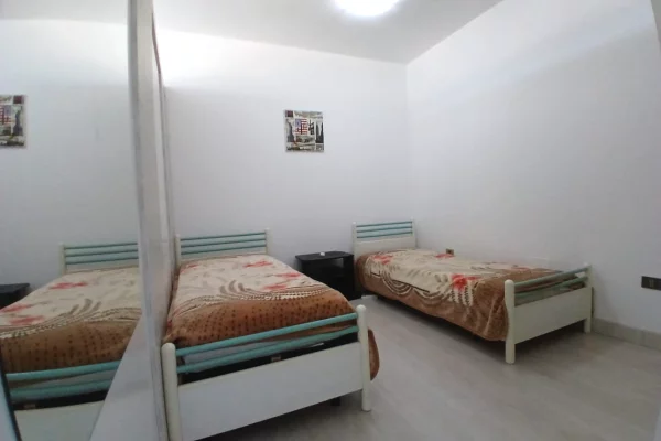 Shtepi me qera Apartament ne Tirane, 1+1, Mobilimi E mobiluar, Pagesa 45,000  Leke.