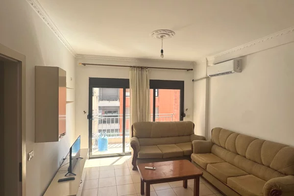 Jepet me qera apartament 2+1+2 ne Fresk !