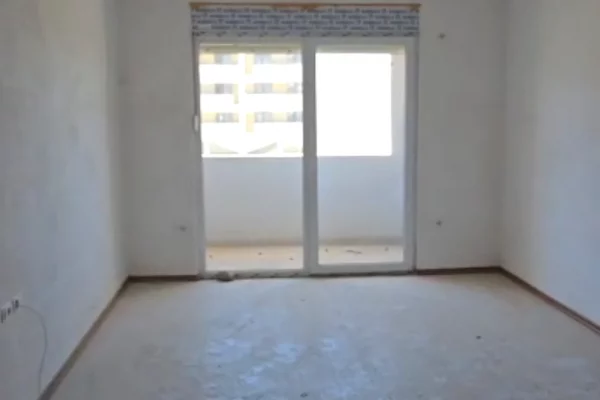 Shtepi ne shitje 2+1 ne Tirane - 135,000 Euro