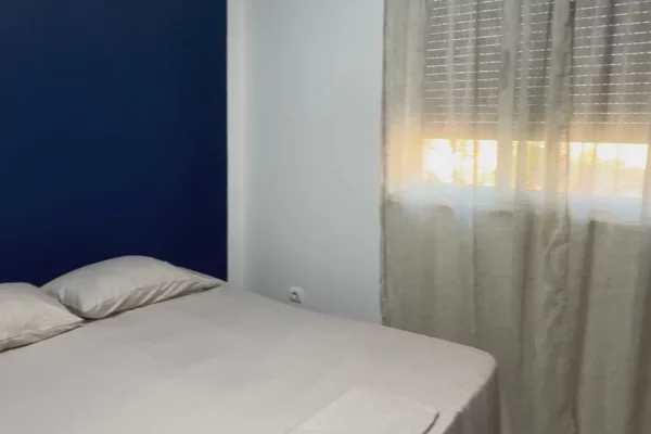 Shtepi me qera Apartament ne Tirane, 2+1, Mobilimi E mobiluar, Pagesa 52,000  Leke.