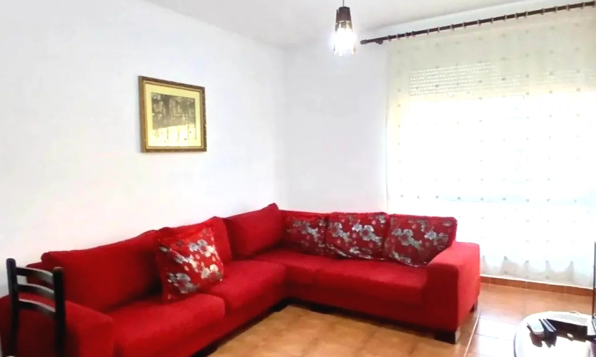 Shtepi me qera Apartament ne Tirane, 1+1, Mobilimi E mobiluar, Pagesa 50,000  Leke.