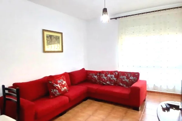 Shtepi me qera Apartament ne Tirane, 1+1, Mobilimi E mobiluar, Pagesa 50,000  Leke.