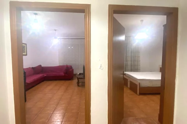 Shtepi me qera Apartament ne Tirane, 1+1, Mobilimi E mobiluar, Pagesa 50,000  Leke.