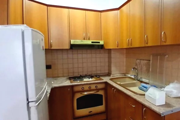 Shtepi me qera Apartament ne Tirane, 1+1, Mobilimi E mobiluar, Pagesa 50,000  Leke.