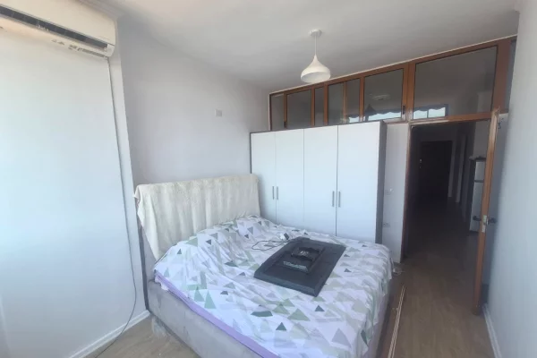 Shtepi ne shitje Apartament ne Tirane, 1+1, Mobilimi E mobiluar, Pagesa 83,000  Euro.