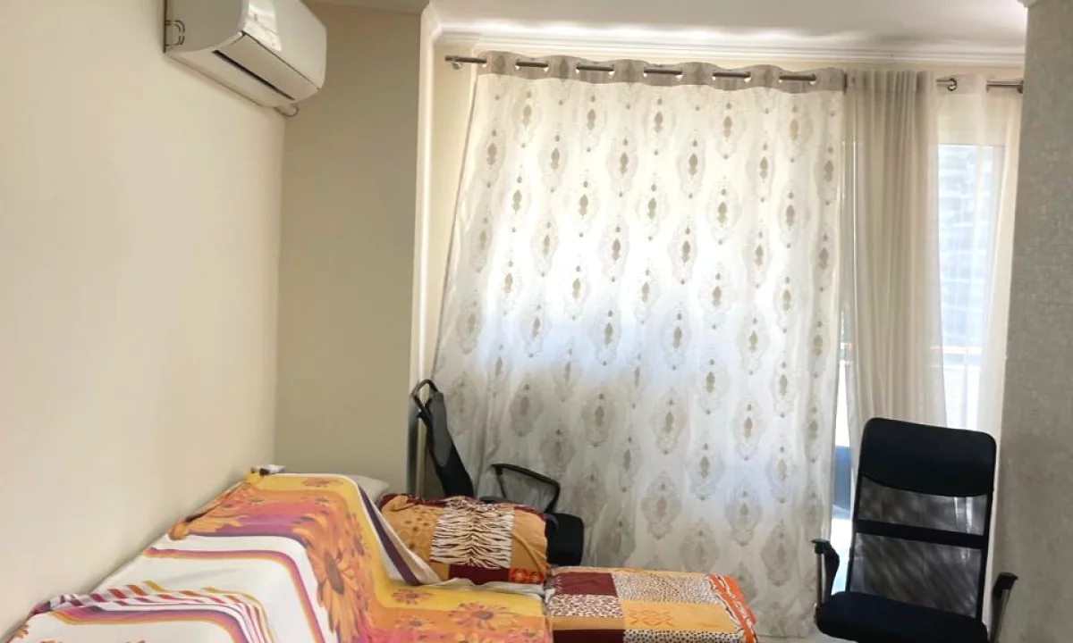 Shtepi me qera Apartament ne Tirane, 4+1, Mobilimi E mobiluar, Pagesa 1,000,000  Leke.
